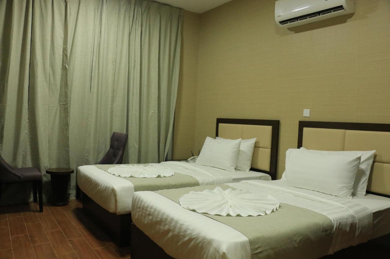 Alpha Suites Hotel Салала Экстерьер фото