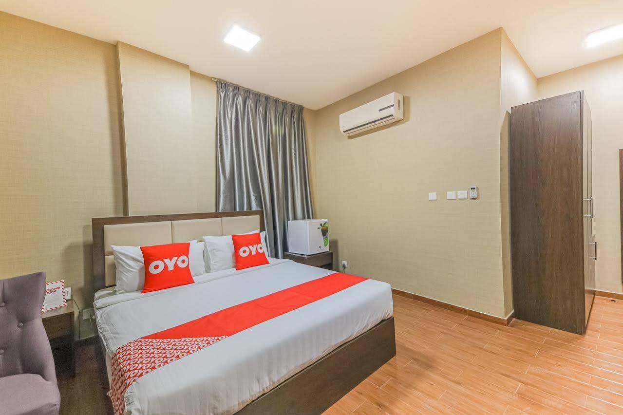 Alpha Suites Hotel Салала Экстерьер фото