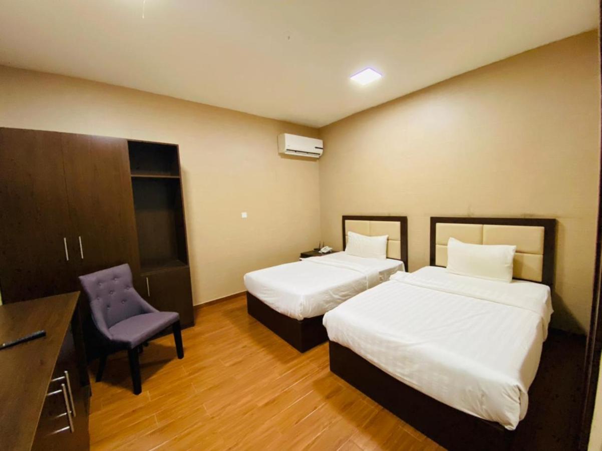 Alpha Suites Hotel Салала Экстерьер фото