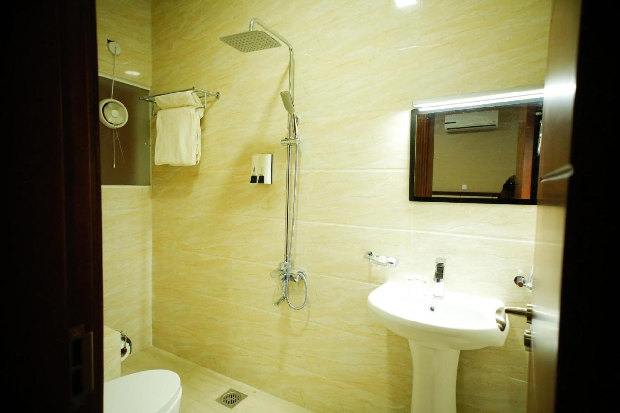 Alpha Suites Hotel Салала Экстерьер фото